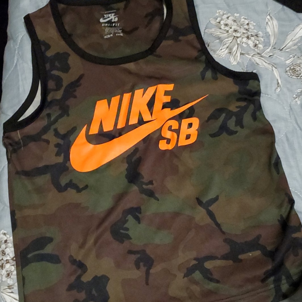 Nike Dry fit kids
